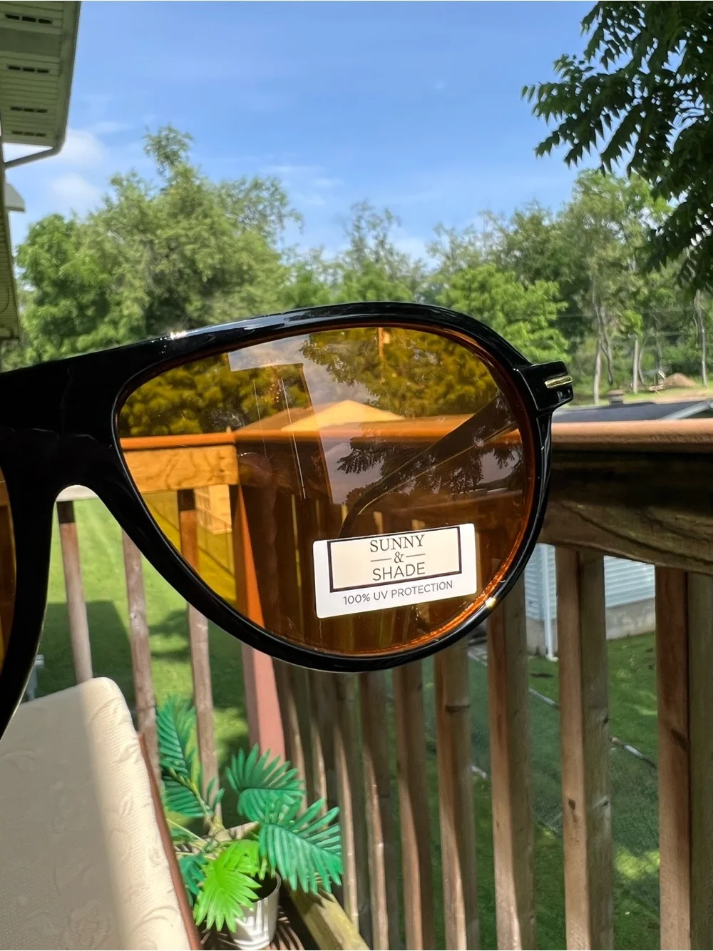 Sunny & Shade Women’s/Unisex Aviator Sunglasses